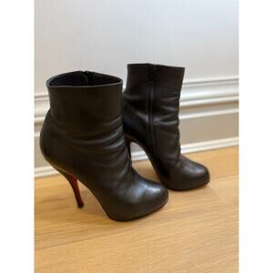AUTHENTIC Christian Louboutin - Womens Leather Booties - EU 37